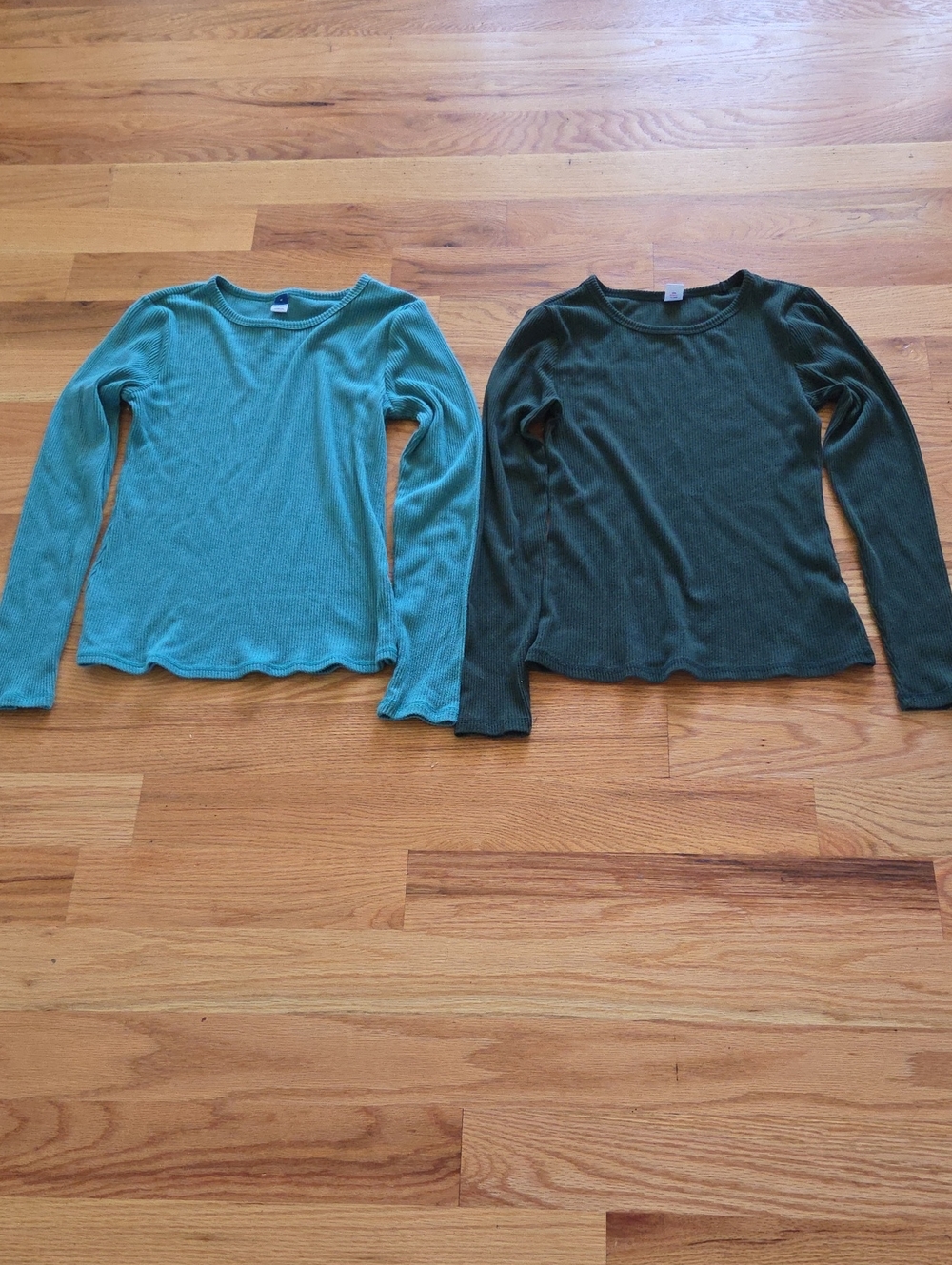 Two Old Navy Cotton Long-Sleeve Tees One Teal and One Forest Green Size Medium